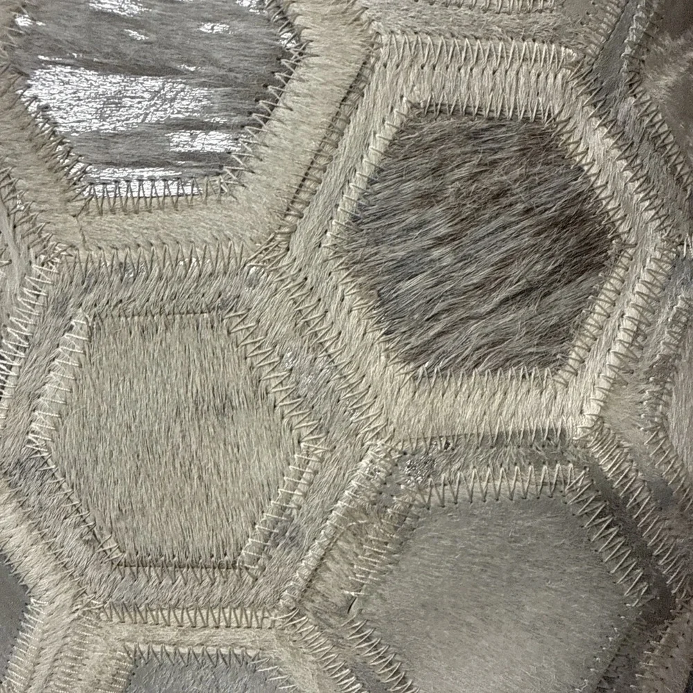 Canvello luxury ivory